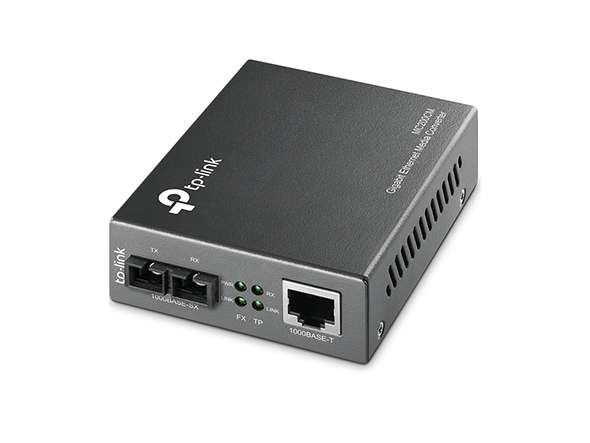 Convertor de medii Gigabit Ethernet cu referința MC200CM de la marca TP-LINK