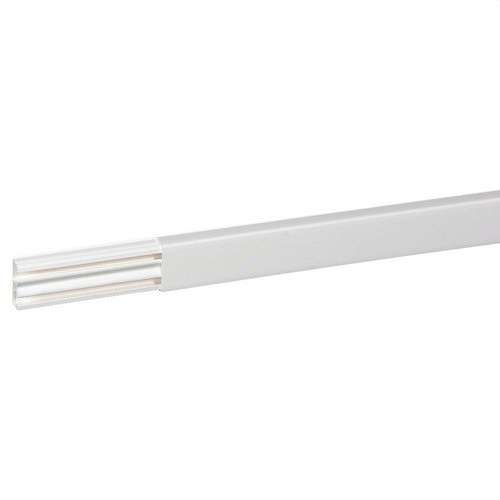 Canal 40x16mm cu 1 despărțitor DLPLUS cu referința 030021 de la marca LEGRAND
