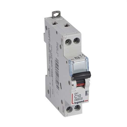 Disjunctor DX3 1P+N 10A Curba C 6/10kA cu referința 407726 de la marca LEGRAND