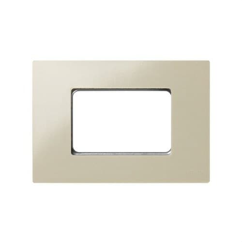 Cadru de 3 module element fildeș cu șasiu pentru cutie americană Simon 27 Play cu referința 2700613-031 de la marca SIMON