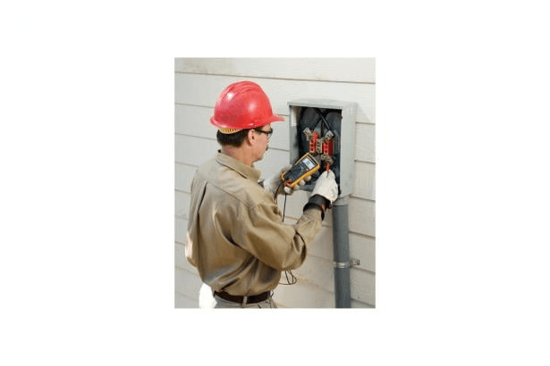 Multimetru digital Fluke 113 cu referința 3088053 de la marca FLUKE