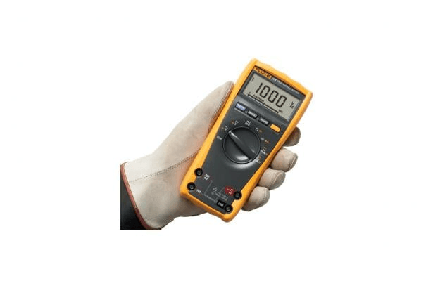 Multimetru digital Fluke 175 cu valoare eficace adevărată cu referința 1645981 de la marca FLUKE